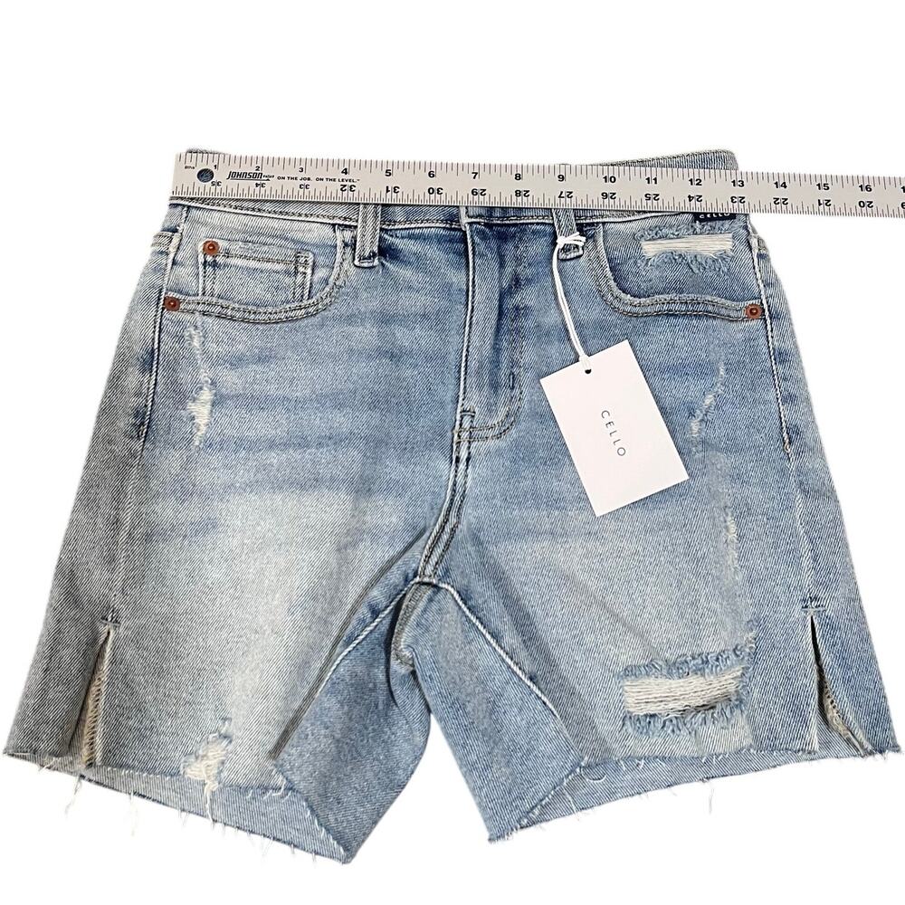 Cello NWT Mid-Rise Midi Denim Jean Shorts Side Slit Light Wash Small (1-3) - Picture 7 of 9